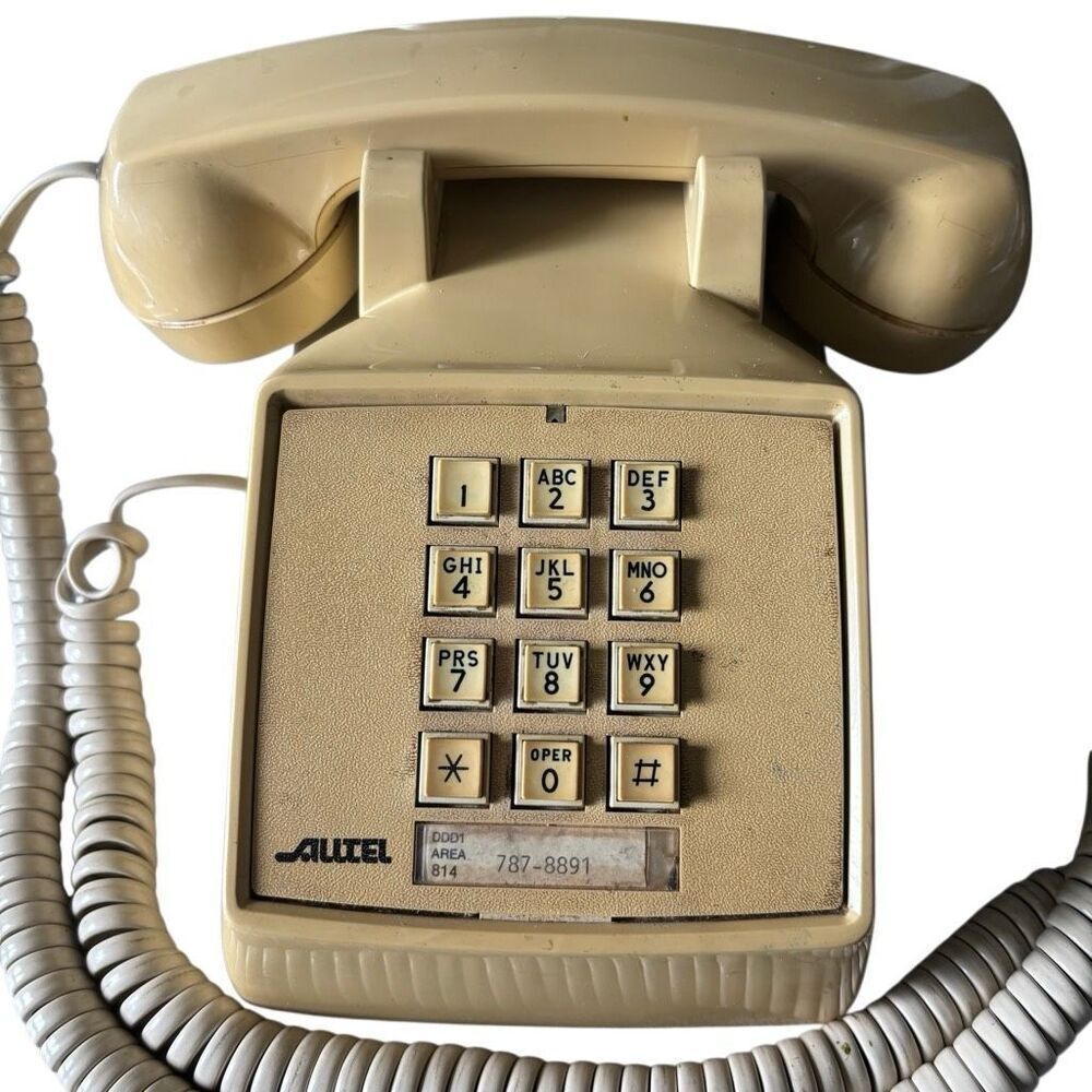 Altel Comdial Beige Pushbutton Desk Phone